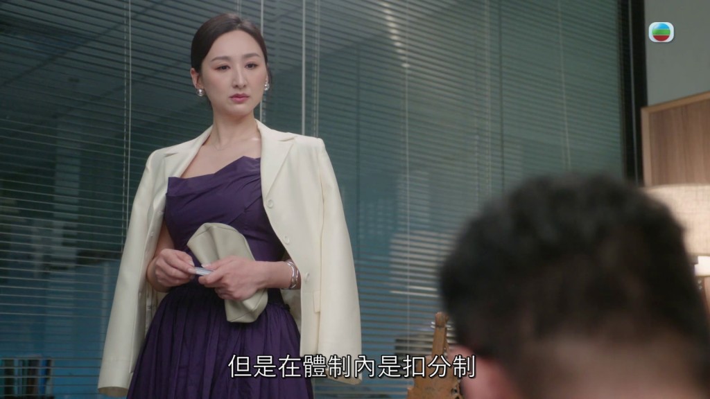 麥長青閃現3分鐘俘虜網民。 麥長青閃現3分鐘俘虜網民。