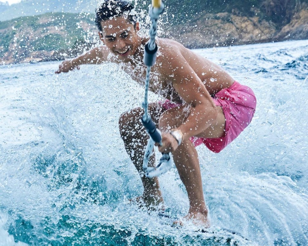 朱鑑然平時有玩開Wakesurf㗎。