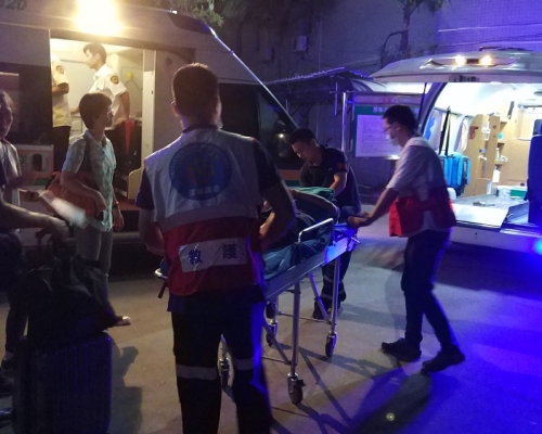 香港旅行團惠東食物中毒送院。