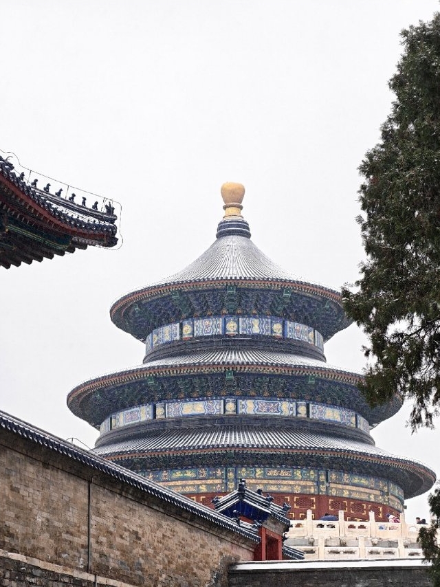 北京下雪。 微博@愛吃西瓜的彭彭 北京下雪。 微博@愛吃西瓜的彭彭