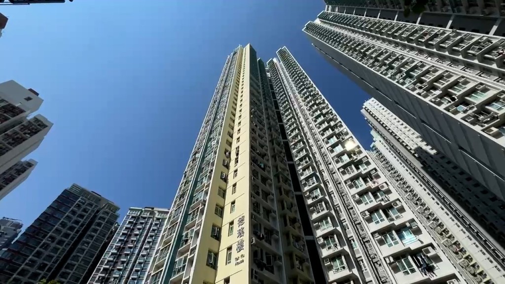 德朗邨德瑤樓發生駭人虐老命案。 德朗邨德瑤樓發生駭人虐老命案。