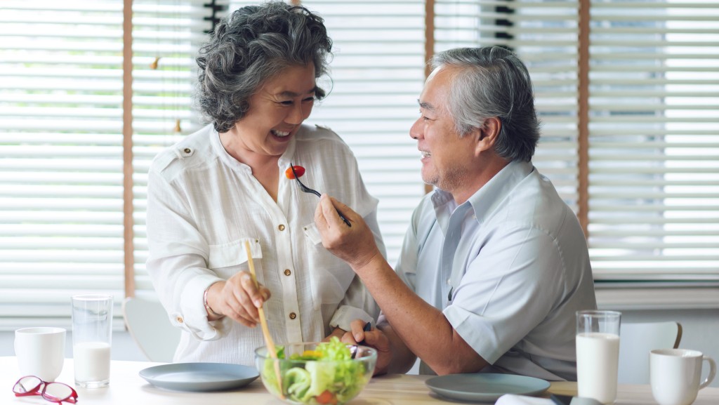 吃雞蛋可提升記憶力？醫生推薦15類防腦退化食物 護腦/穩血糖/抗發炎