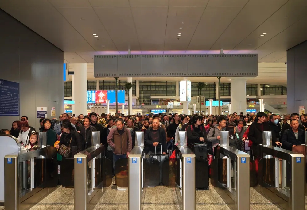 春運首日情況。 南方都市報