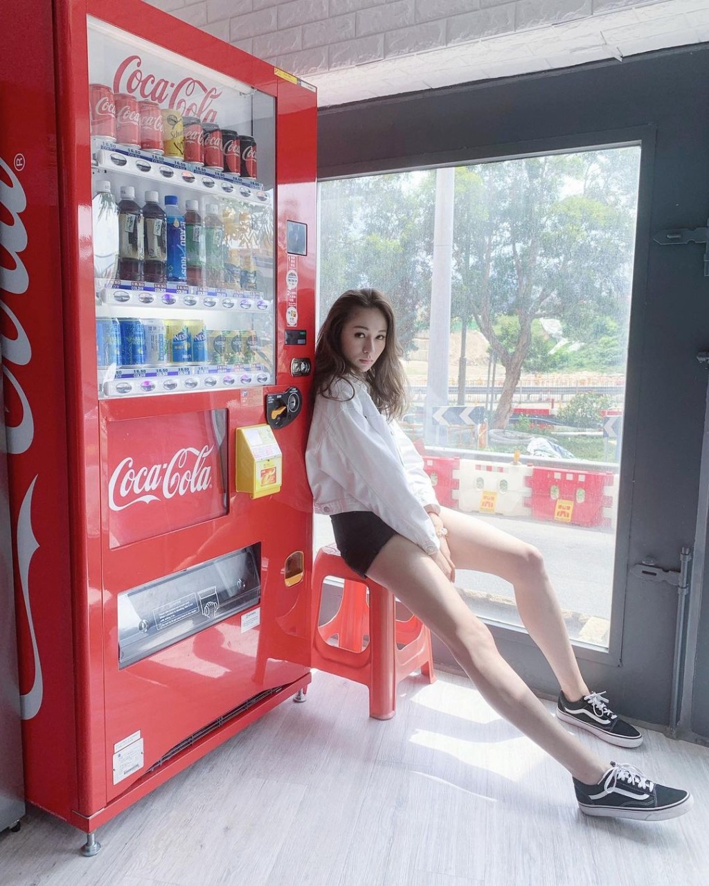 拥有43吋长腿。