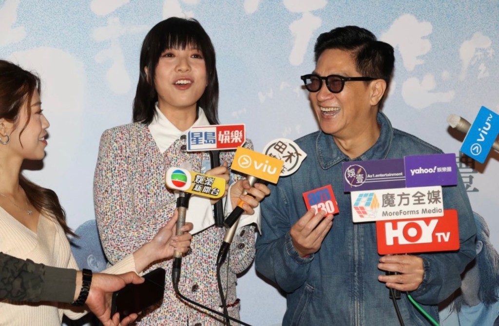 家輝同鍾雪瑩非常老友，互相撐對方的宣傳活動。