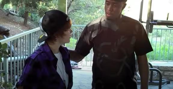 Justin Bieber當年入行時，與目前被起訴多項性犯罪的Diddy關係密切，二人的舊聞再被提起。