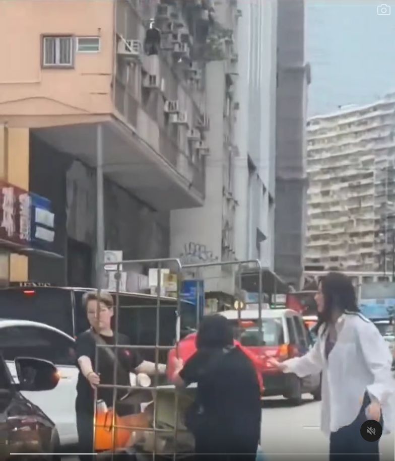 唐詩詠被讚人美心善。 唐詩詠被讚人美心善。