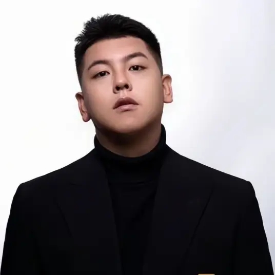 “松哥打虎”曾在多个平台开设帐号，以“打假”作招徕。