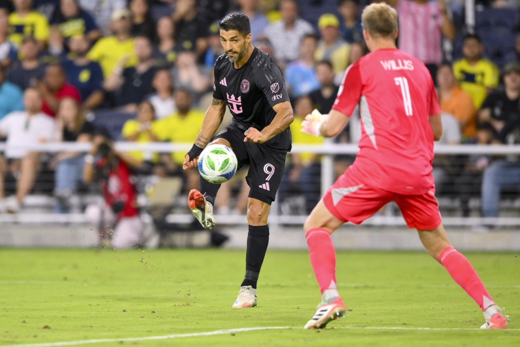 苏亚雷斯于2025年赛季为国际迈亚密于各项赛事上阵50场，贡献17入球17助攻。路透社