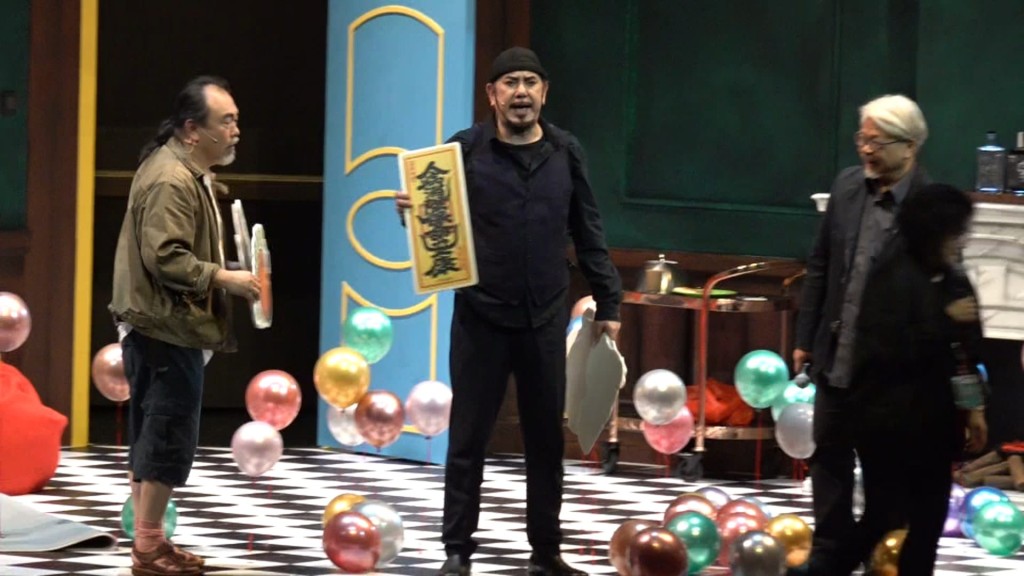 黃秋生笑指計劃一生一次演唱會。 黃秋生笑指計劃一生一次演唱會。