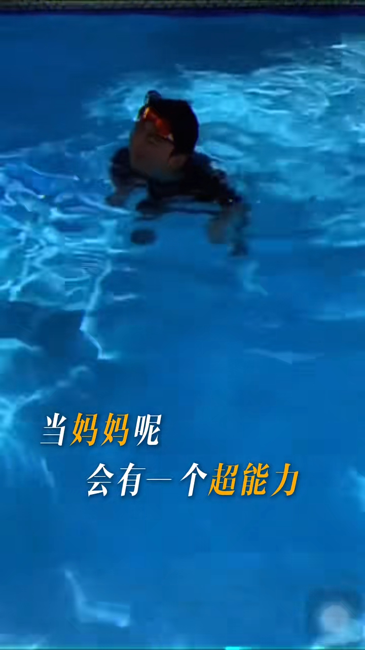 張栢芝晒母子相處歡樂時光。 張栢芝晒母子相處歡樂時光。