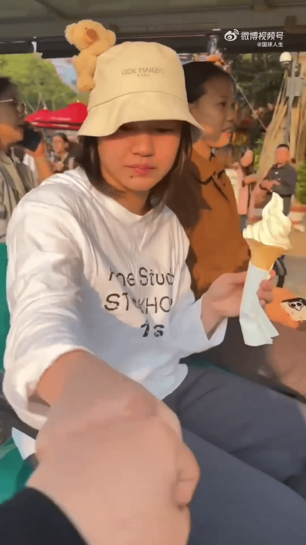 全紅嬋現身長隆。微博@國球人生 全紅嬋現身長隆。微博@國球人生