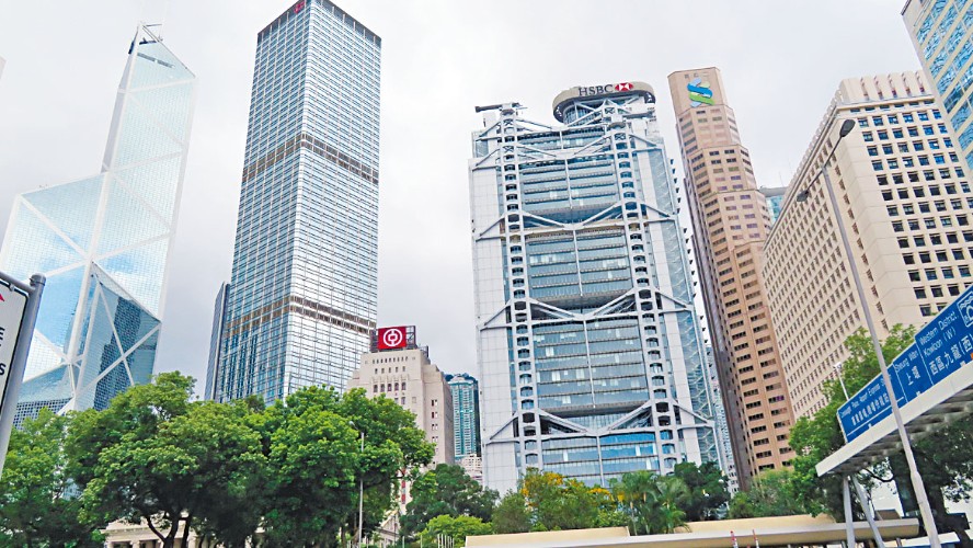 政府正密鑼緊鼓推進大量工作,致力將香港打造成為亞洲時區的黃金倉儲、結算及交易中心。資料圖片 政府正密鑼緊鼓推進大量工作,致力將香港打造成為亞洲時區的黃金倉儲、結算及交易中心。資料圖片