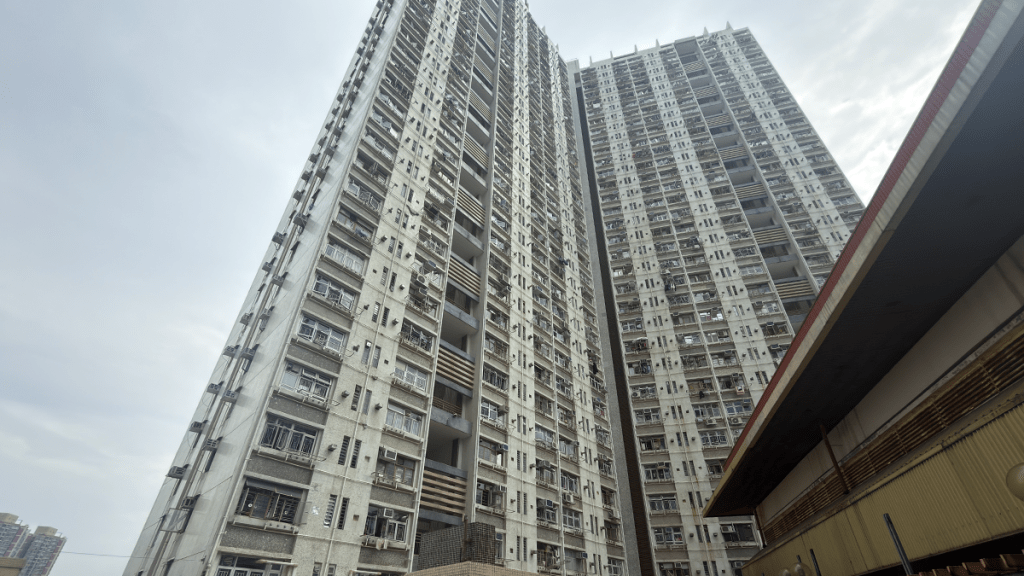 成功獲派公屋是許多香港市民的期盼，但獲派單位未必盡如人意。 （資料圖片） 