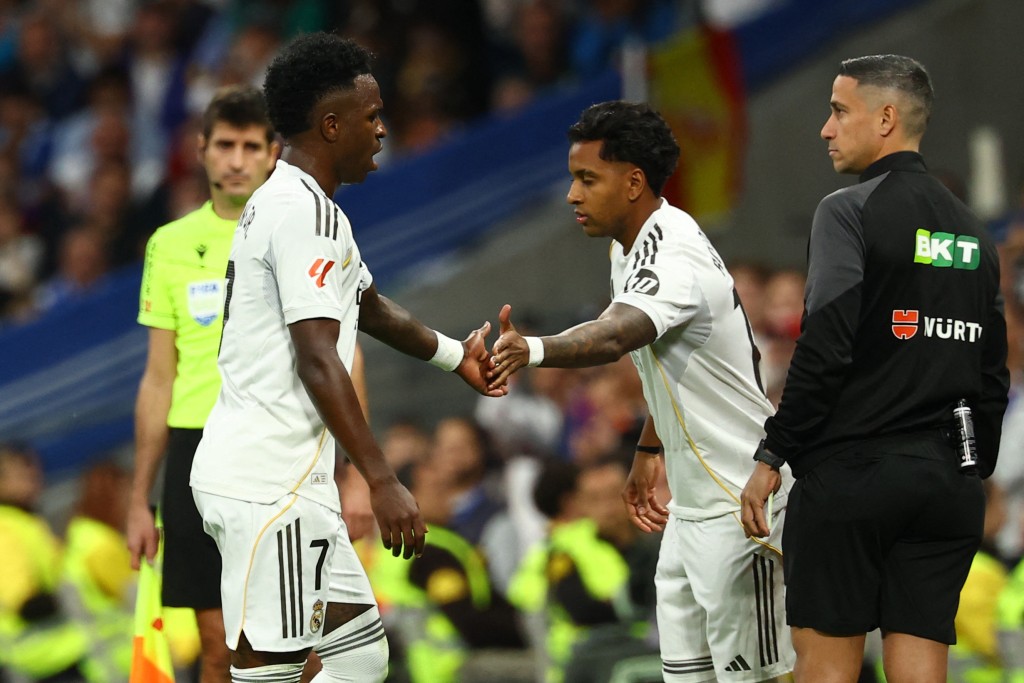 雲尼斯奧斯被換走後，無視沙比阿朗素。路透社