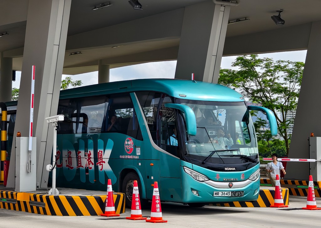 深中通道日均車流量達8.47萬車次。新華社