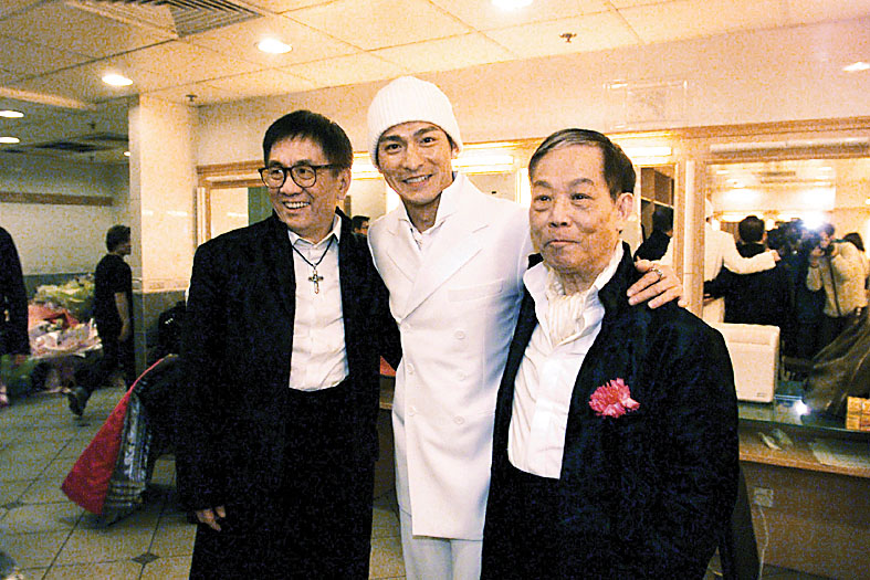2000年劉德華義助「煇黃」演唱會。