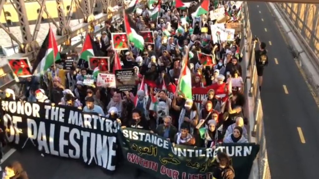 約1.5萬名示威者在三藩市抗議，要求以色列停止攻擊加沙地帶。影片截圖
