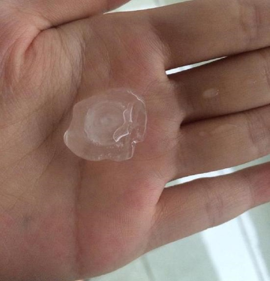 深圳昨日出現冰雹。網上圖片