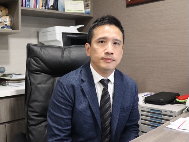 感染及傳染病科專科醫生林緯遜表示,個案反映院舍環境中有蒼蠅滋生。 感染及傳染病科專科醫生林緯遜表示,個案反映院舍環境中有蒼蠅滋生。