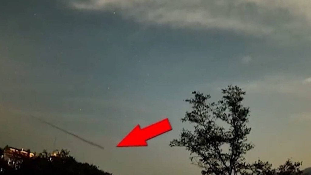 山东惊现UFO？天文摄影机拍下神秘影片。
