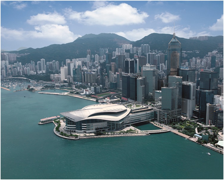 许正宇引入税务明确性优化计划，可提升香港的税务竞争力。资料图片