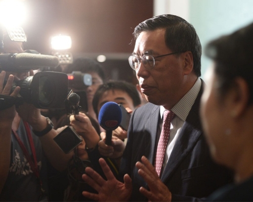 梁君彥說任何議員都要為自己的行為負責。