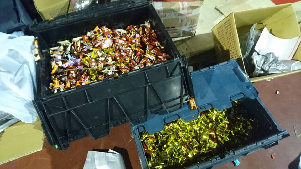 過千粒糖被遺棄。沙田不是垃圾站 Waste No Mall - Shatin圖片