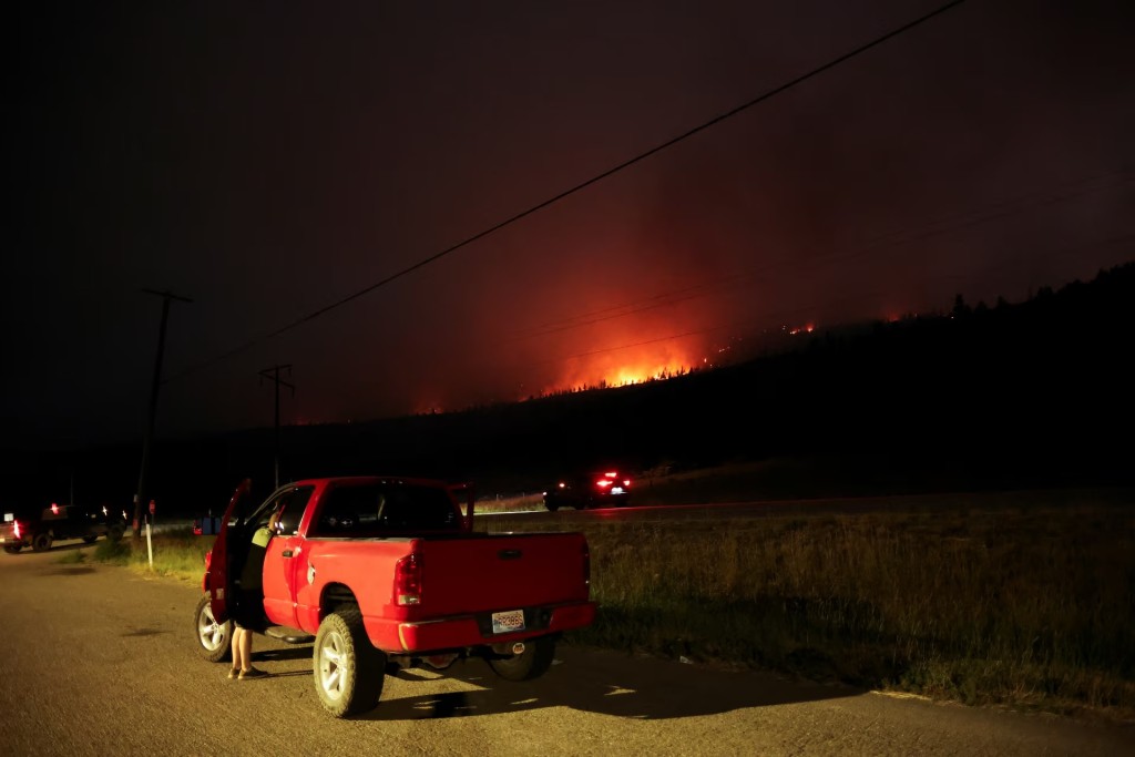加拿大西北部山火肆虐，當地居民需疏散。路透社