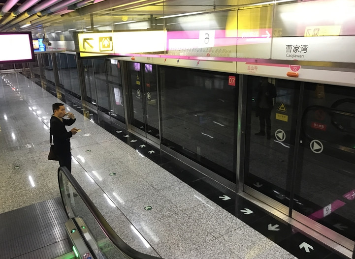 進入車站內部,其實運作正常。