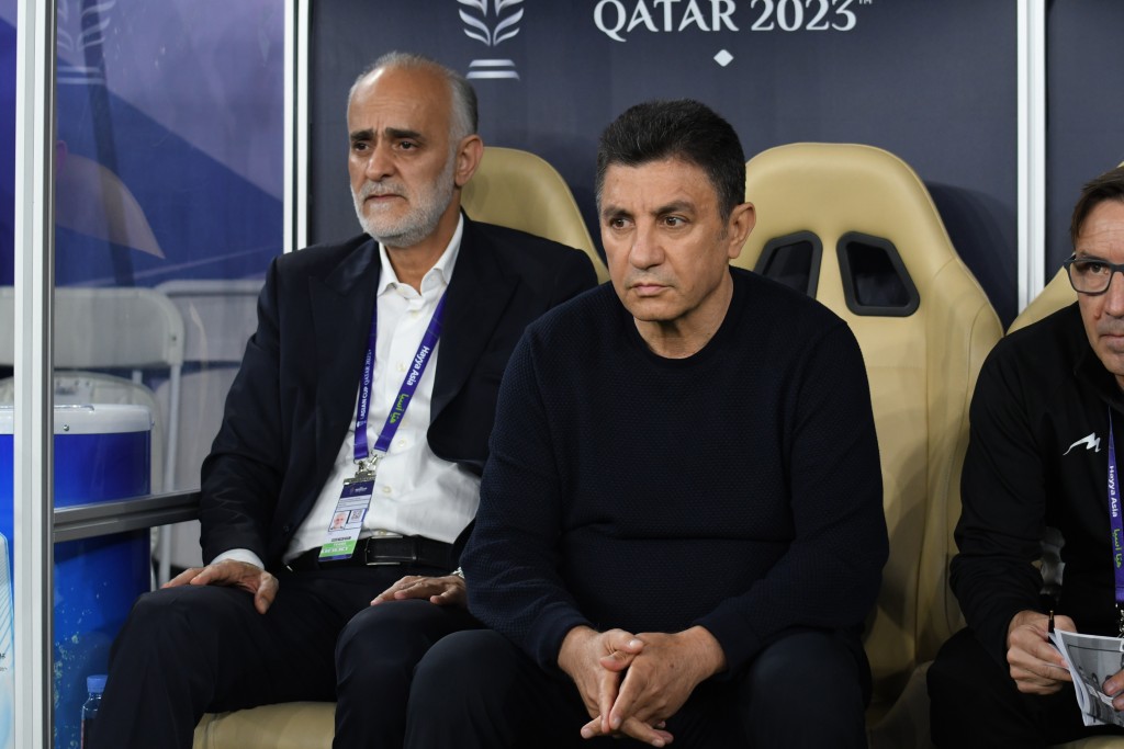 伊朗教練加利路爾(右)。 吳家祺攝