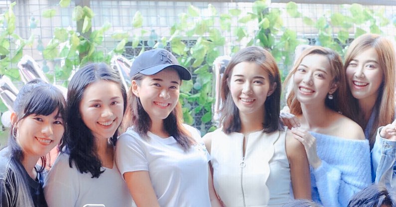 好友馮盈盈、劉佩玥及麥明詩等都有出席。