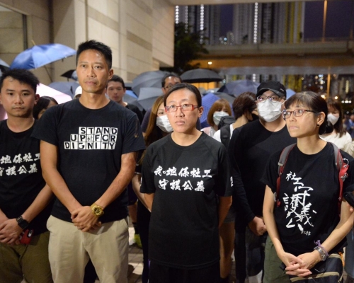 社聯表示，對於社工陳虹秀(中)被控暴動罪表示強烈憤怒。
