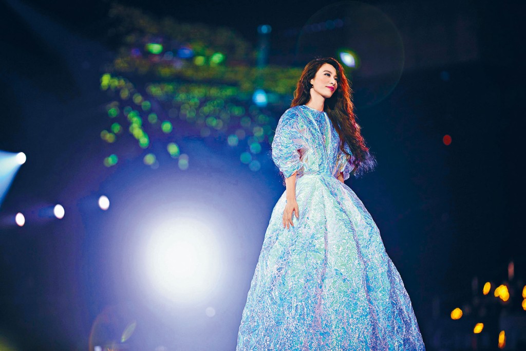 Hebe四場演唱會圓滿結束。
　　