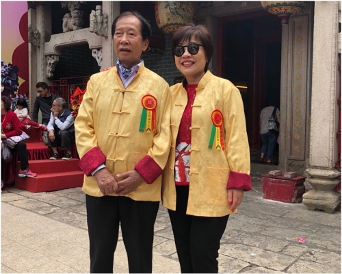 朱李月華與父親李樹福。