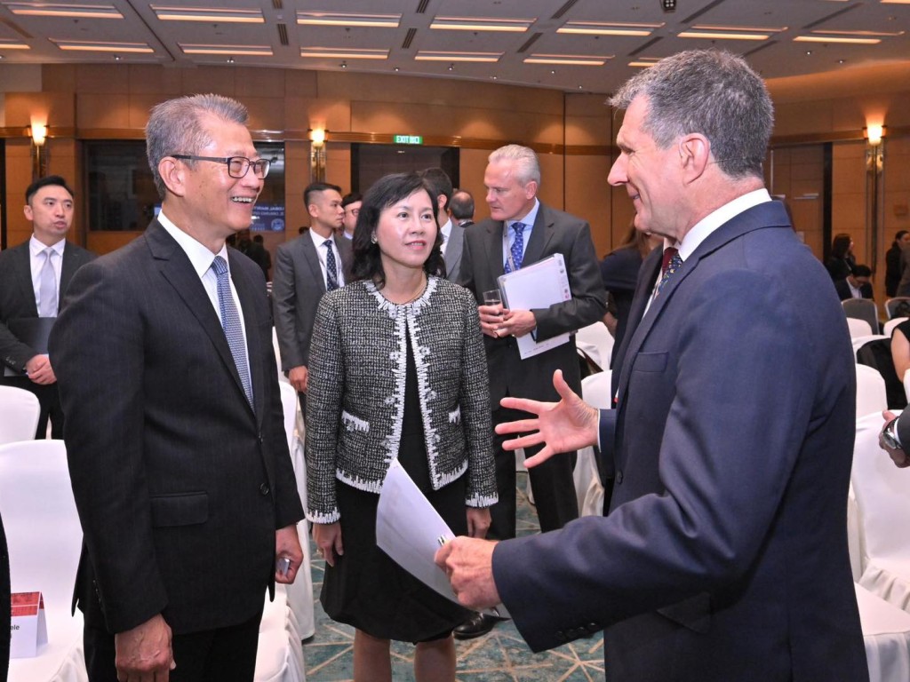 陳美寳指,香港致力完善港口服務業生態圈。陳美寳FB 陳美寳指,香港致力完善港口服務業生態圈。陳美寳FB