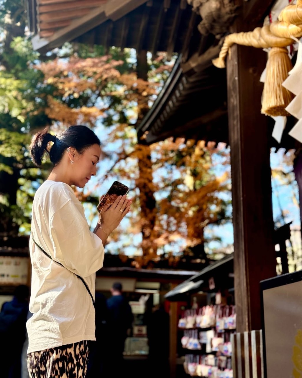 黃心穎都有去神社祈福。 黃心穎都有去神社祈福。