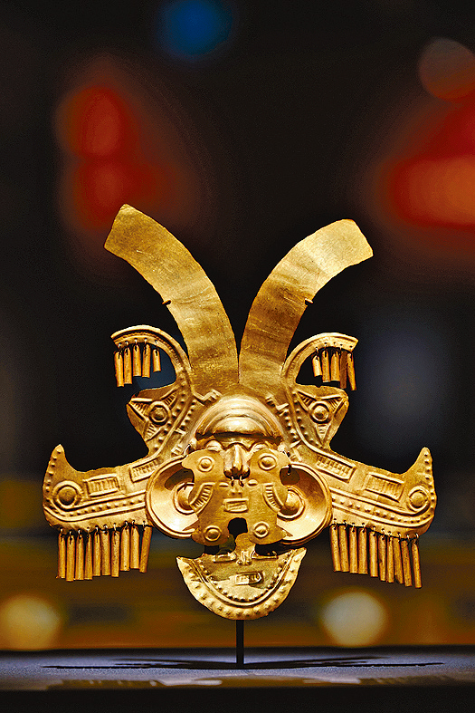 1至7世紀期間哥倫比亞金匠製作的黃金頭飾，在「琳瑯」展覽中展出。