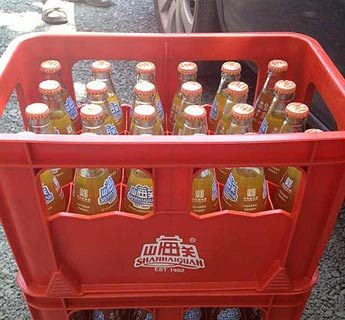 山海關汽水以橘汁口味最聞名。網圖 山海關汽水以橘汁口味最聞名。網圖