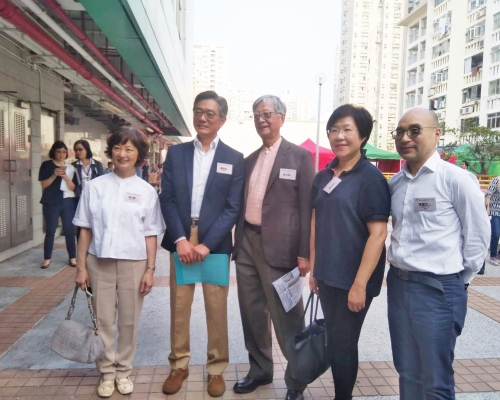 房委會今在華富邨內舉辦活動，回顧該邨的歷史及文化。