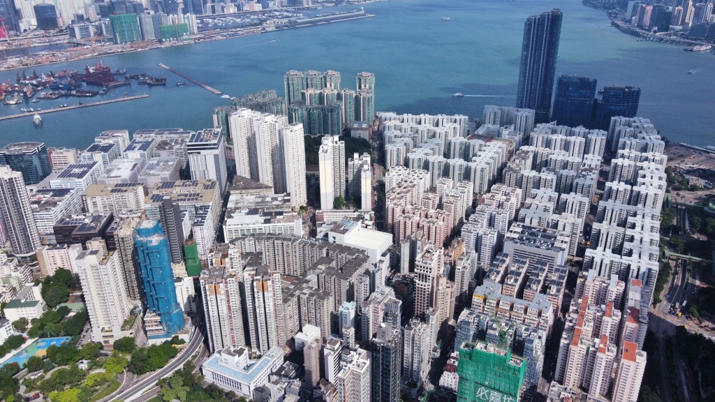 據房屋局數據顯示，未來3至4年私樓潛在供應量重上10萬伙「關口」。