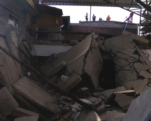 山西飯店倒塌，導致29人死亡。AP