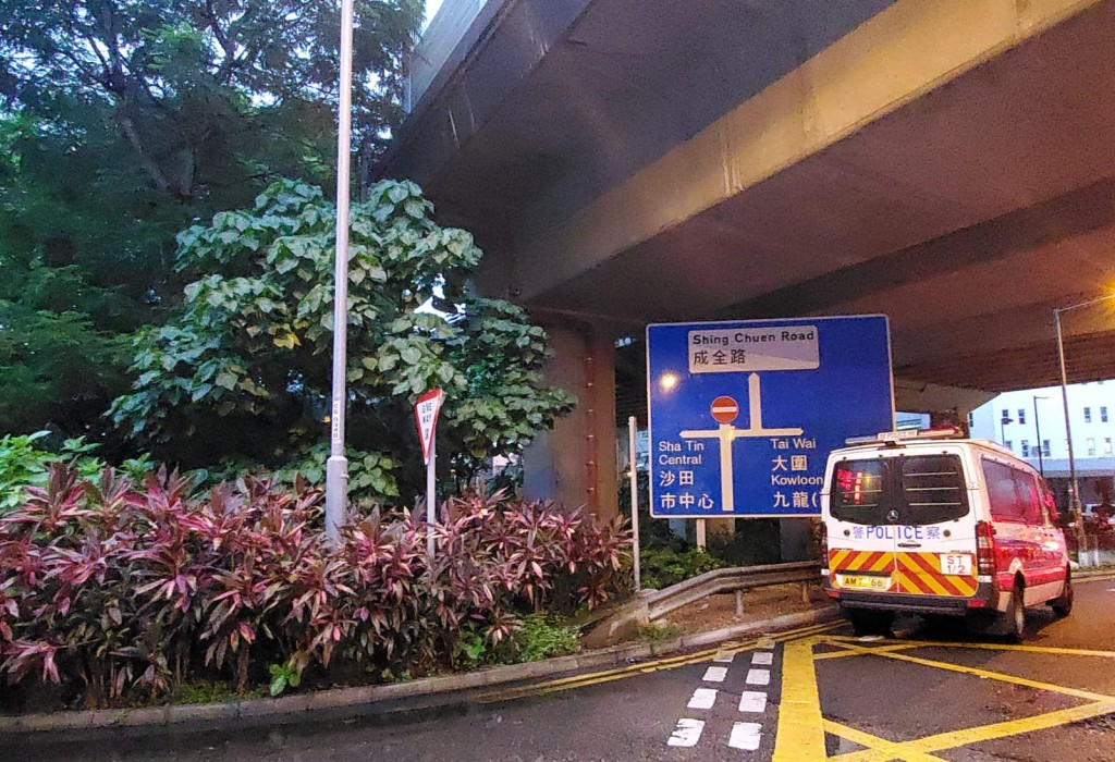 警方及救護人員接報到場,證實男子已死亡。