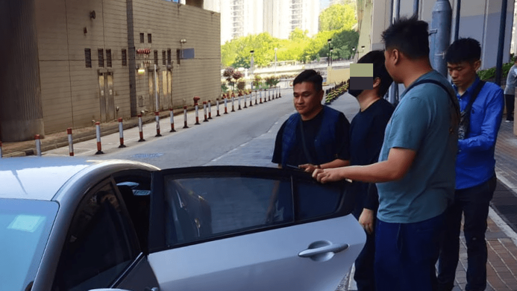 被捕女子26歲,報稱酒吧待應。