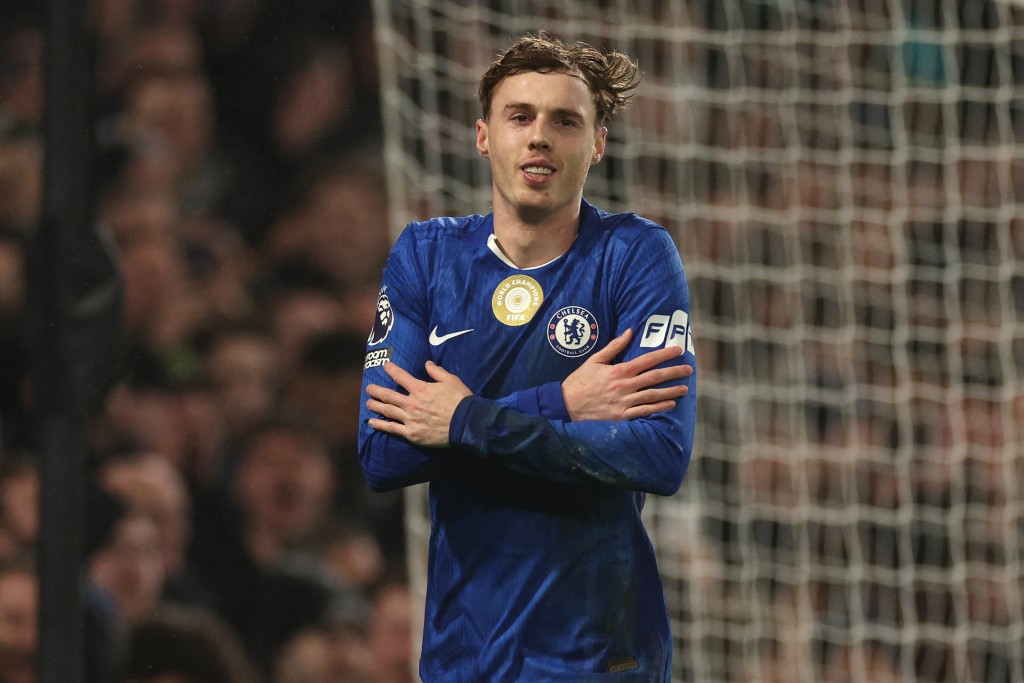 高爾彭馬下半場射入12碼,車路士拉開至2:0。法新社 高爾彭馬下半場射入12碼,車路士拉開至2:0。法新社