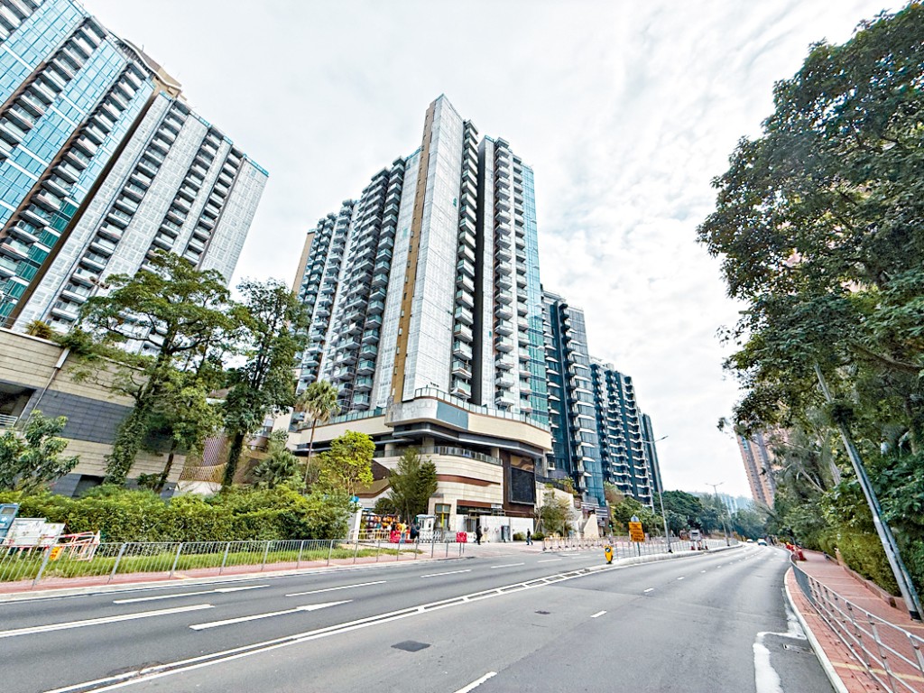 黄金海湾系列备受追捧，截至昨日累积沽出1001伙。