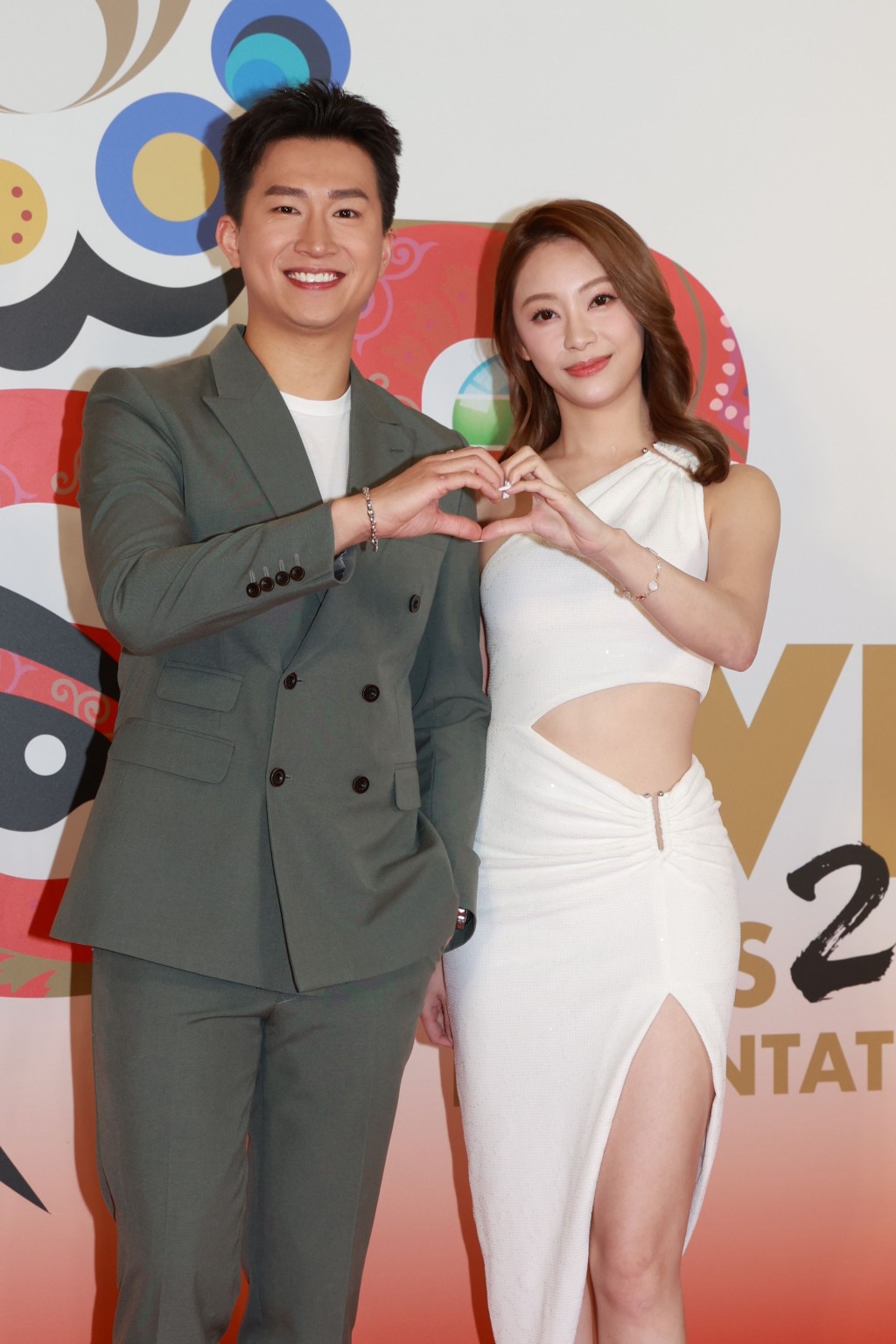 曾展望、葉蒨文常以情侶檔出活動宣傳。