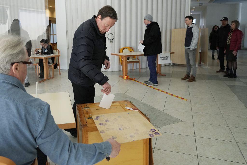 芬兰国会大选点票近完成，民族联合党宣布胜选。美联社