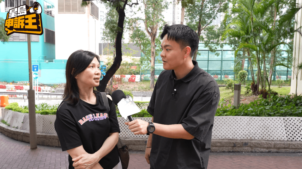 黃小姐則使用吸濕大笨象為衣櫃吸濕,又表示效果比吸濕包更理想。 黃小姐則使用吸濕大笨象為衣櫃吸濕,又表示效果比吸濕包更理想。