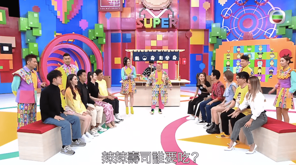 当年TVB电视游戏节目《奖门人》系列中，加太贺因赞助奖品而深入民心
